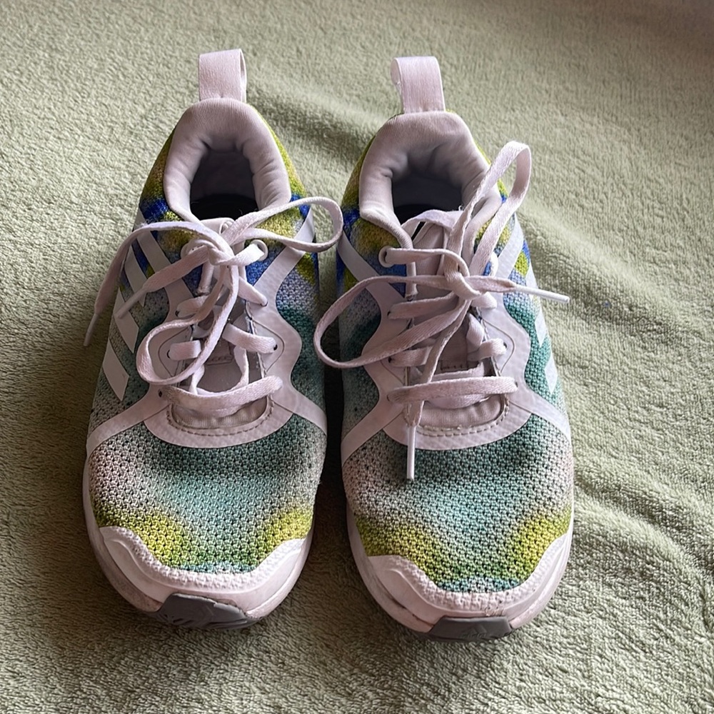Adidas size 2 little girl
